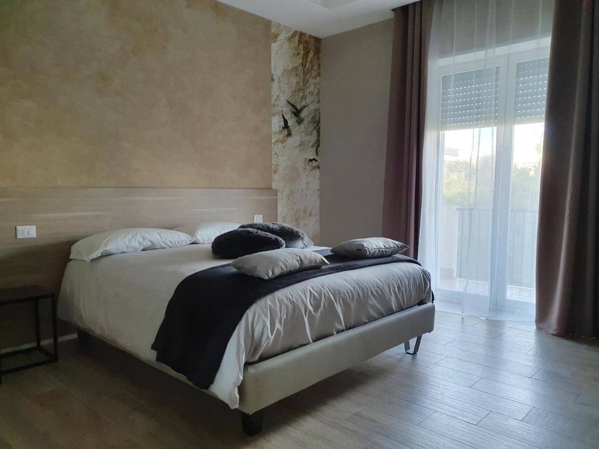 Interno 6 Via Cugia 5 Hotell Cagliari Exteriör bild