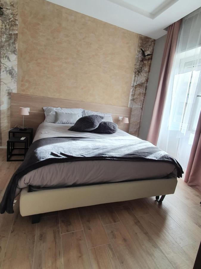 Interno 6 Via Cugia 5 Hotell Cagliari Exteriör bild